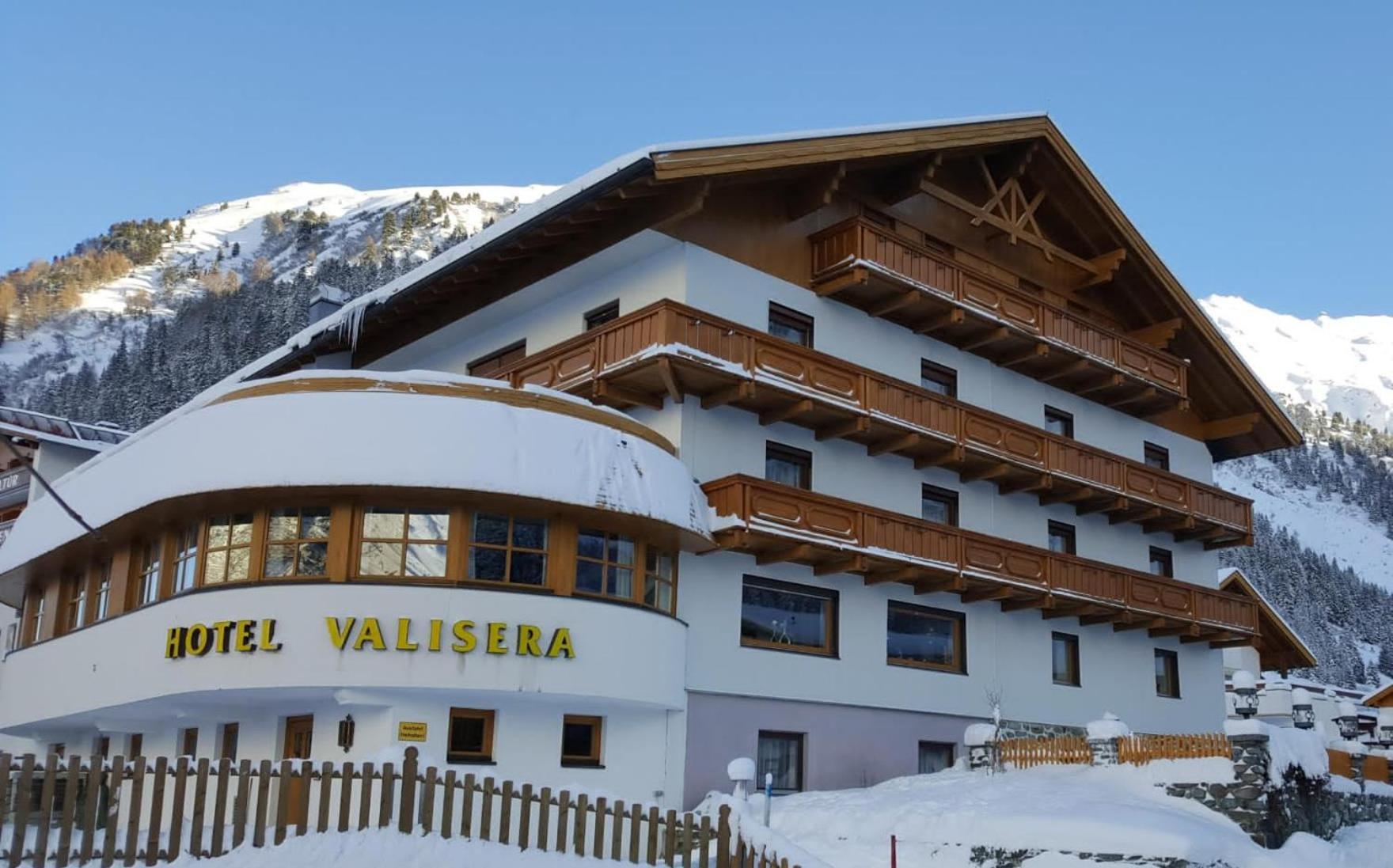 Hotel Valisera Galtur Bagian luar foto