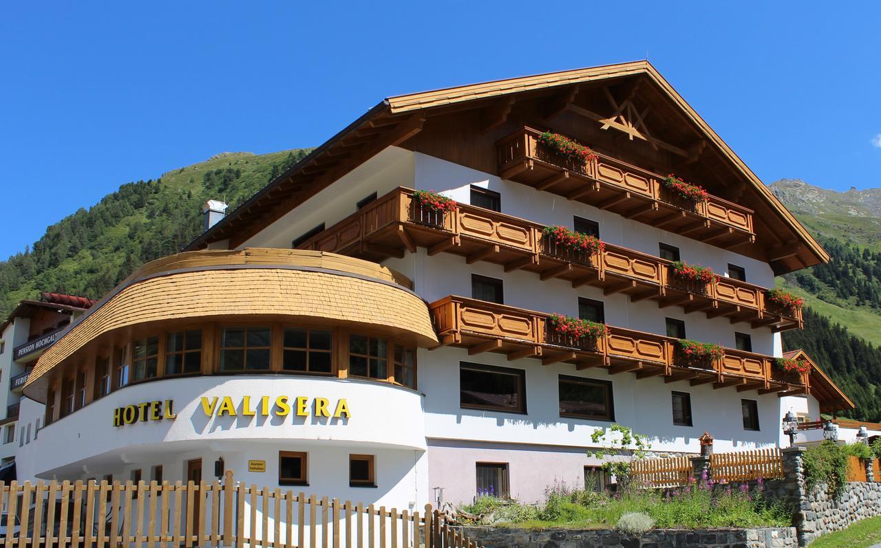 Hotel Valisera Galtur Bagian luar foto